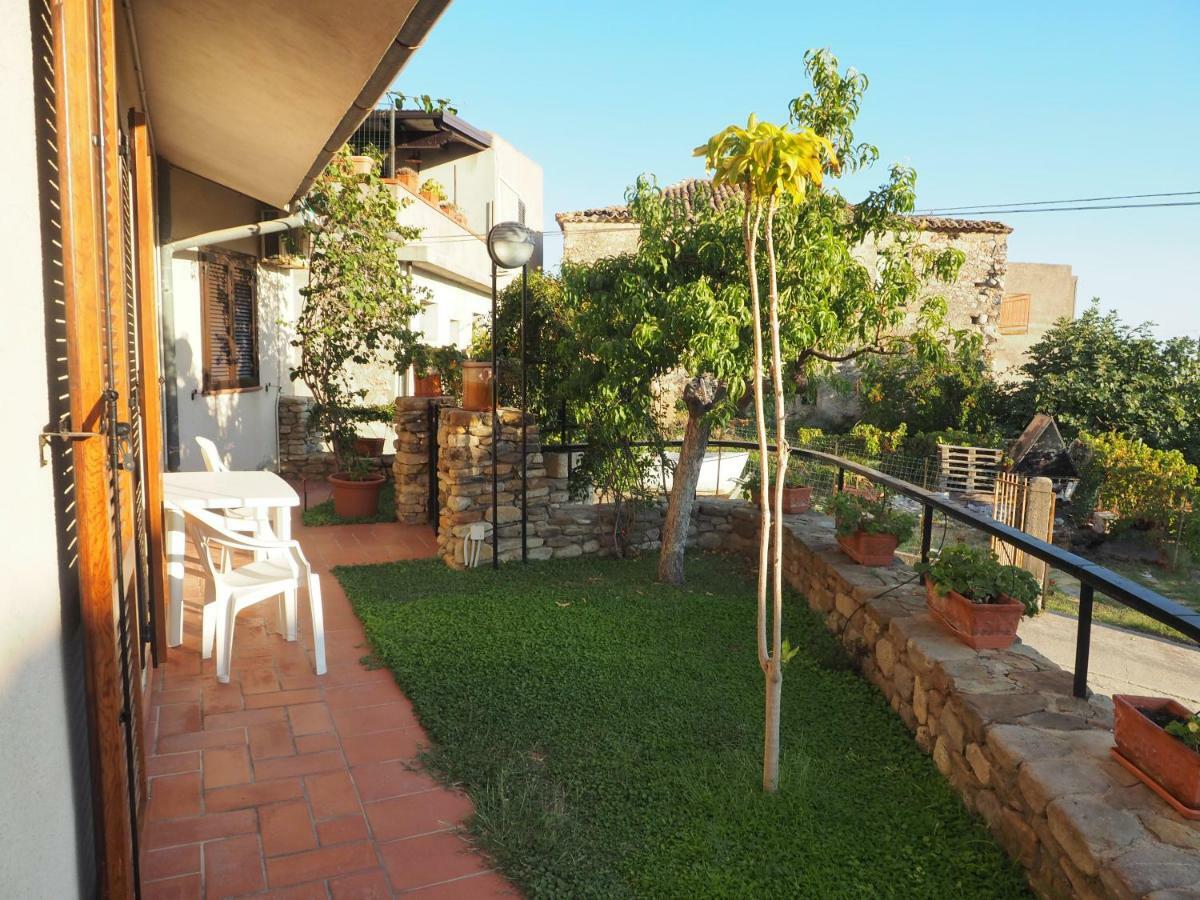 Casa Vacanze Ulisse Roccella Ionica Exterior photo